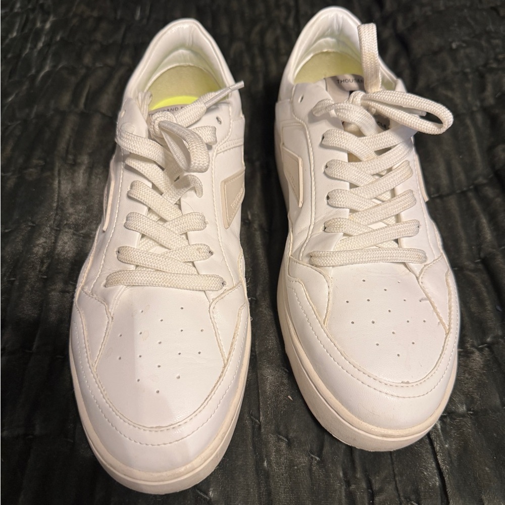 Thousand Fell Court Sneakers